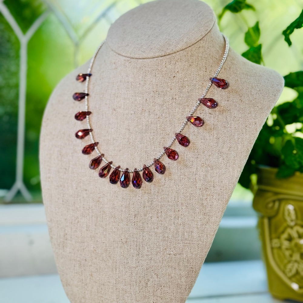 New Elegant Sterling Silver Teardrop Necklace